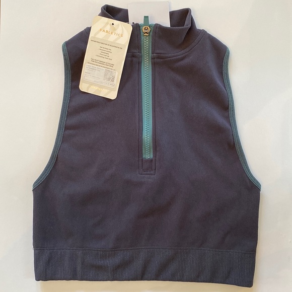 NWT Fabletics Kaylee Mock Neck Zip Up Sculptknit Top - L - Picture 3 of 7
